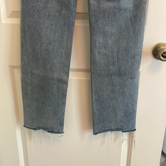 PrettyLittleThing Ripped Jeans - Picture 6 of 6